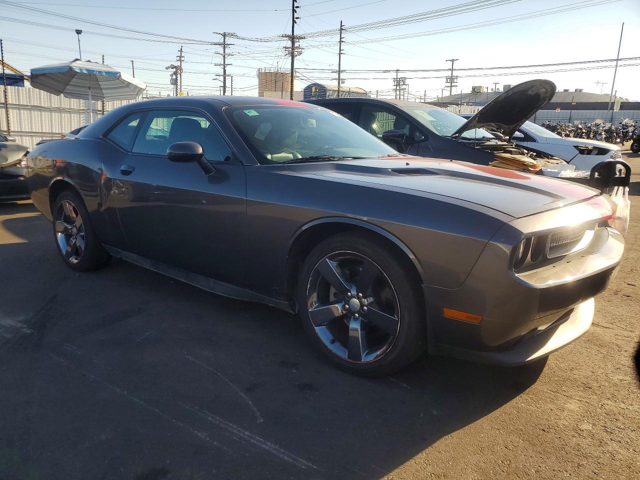 2013 Dodge Challenger Sxt - zdjęcie 4