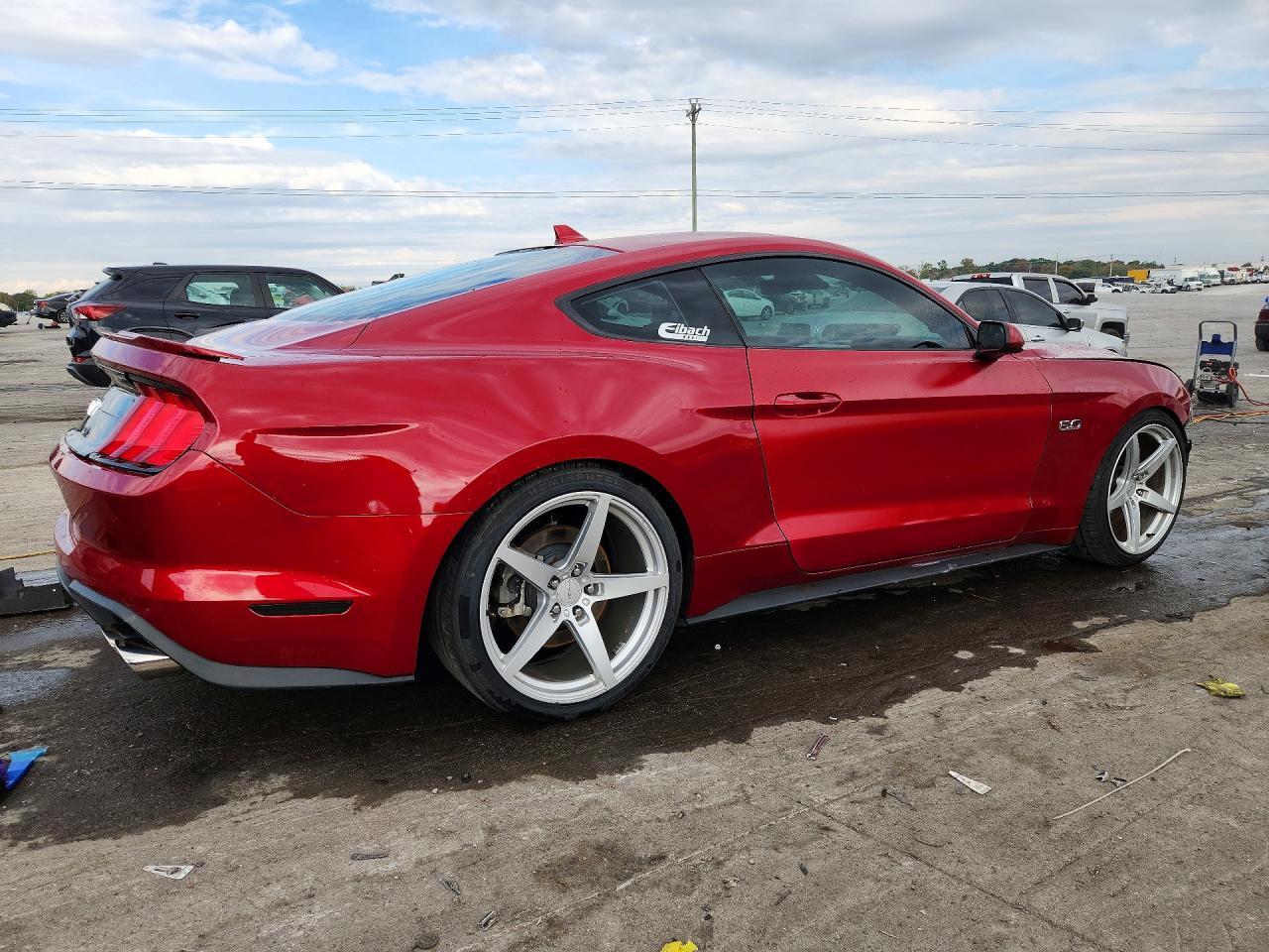 2022 Ford Mustang Gt - zdjęcie 3