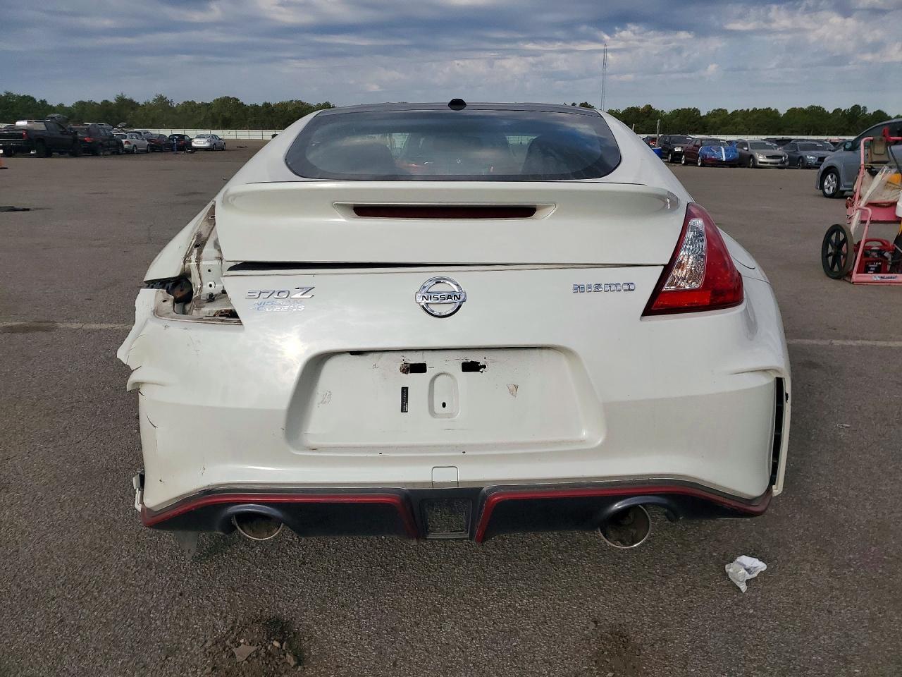2015 Nissan 370Z Nismo Tech - zdjęcie 6