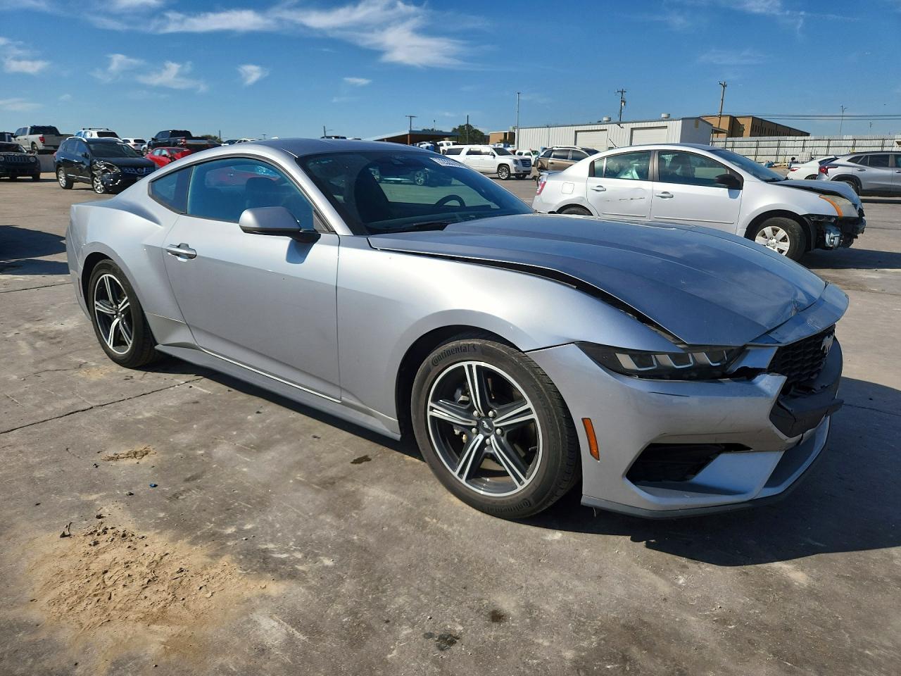 2024 Ford Mustang - zdjęcie 4