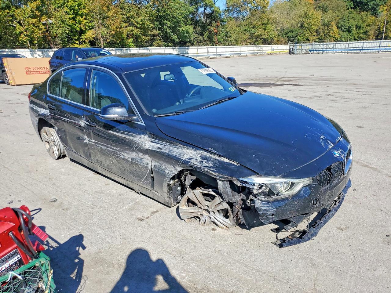 2018 BMW Seria 3 330i - zdjęcie 4