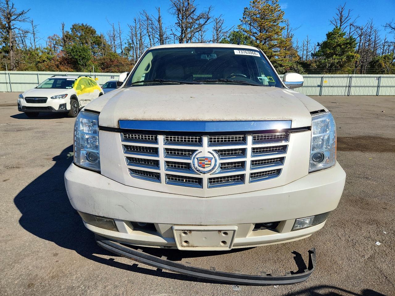 2014 Cadillac Escalade Luxury - zdjęcie 5