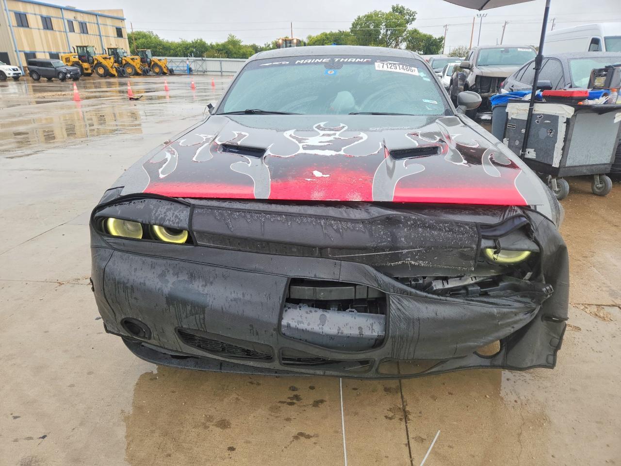 2017 Dodge Challenger - zdjęcie 5