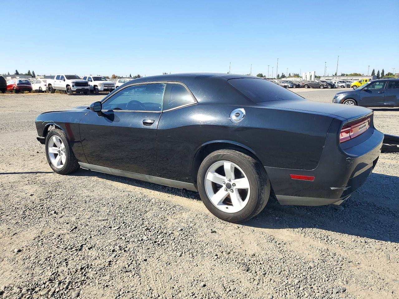 2013 Dodge Challenger Sxt - zdjęcie 2
