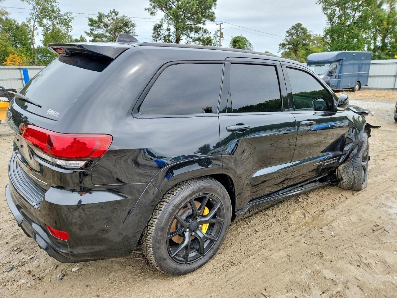 2018 Jeep Grand Cherokee Trackhawk - zdjęcie 3
