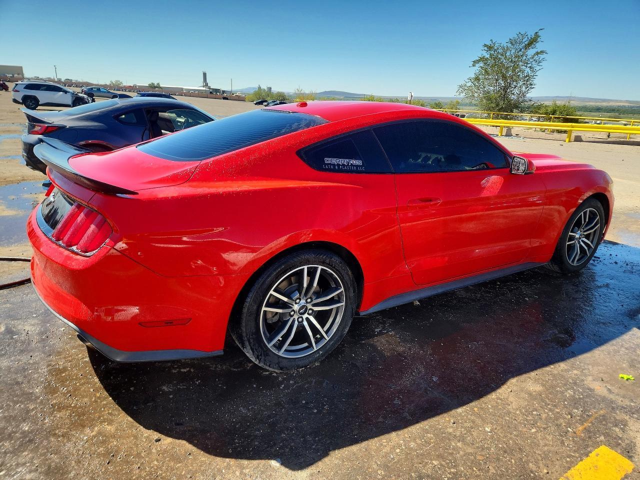 2017 Ford Mustang - zdjęcie 3