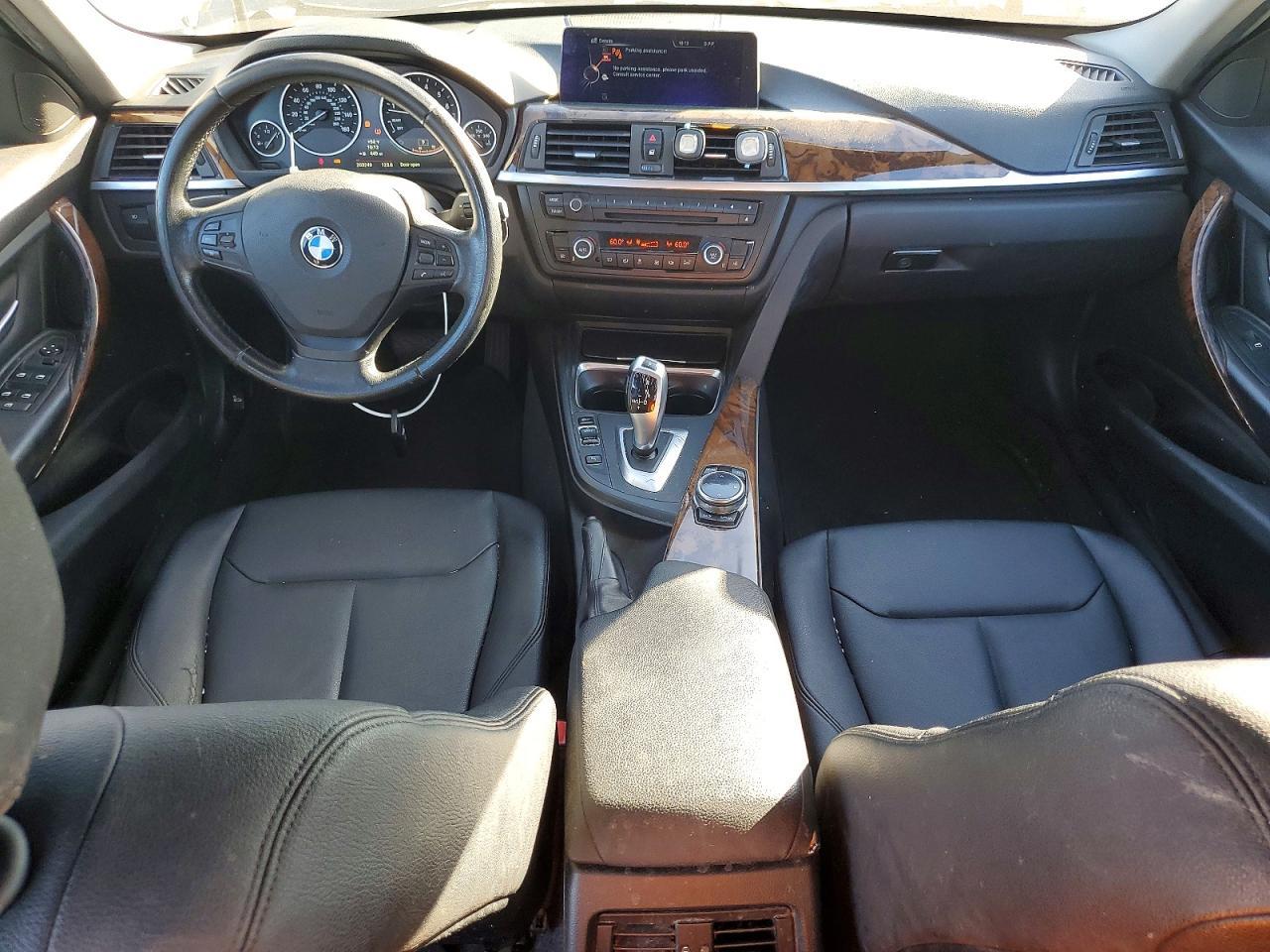 2014 BMW 320 I - zdjęcie 8