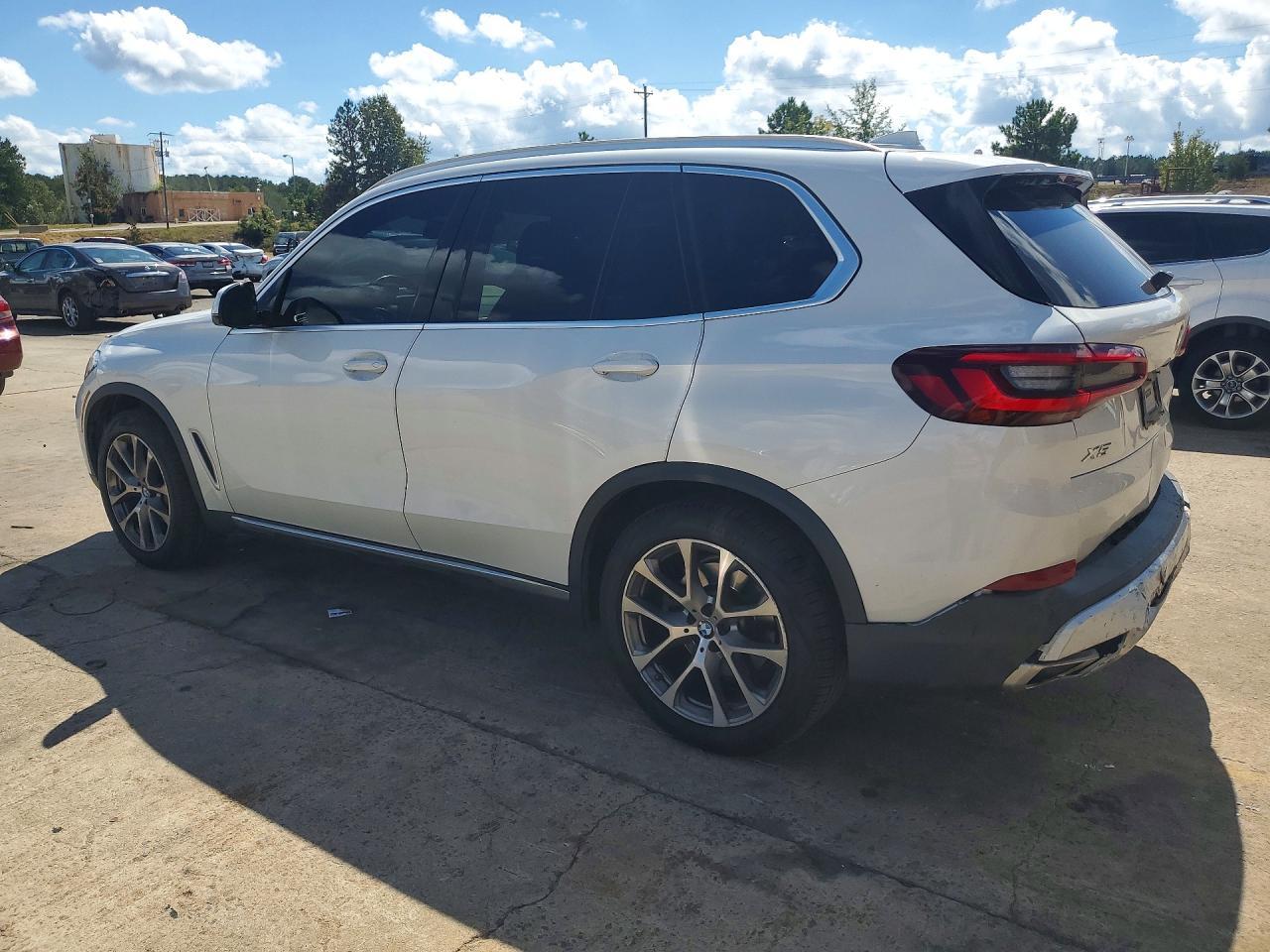 2021 BMW X5 Sdrive 40I - zdjęcie 2
