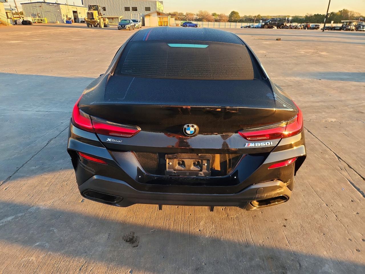 2026 BMW Seria 8 M850i - zdjęcie 6