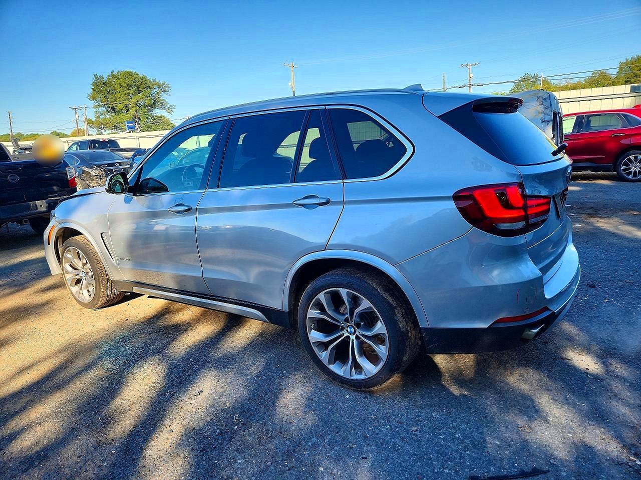 2015 BMW X5 xDrive35I - zdjęcie 2