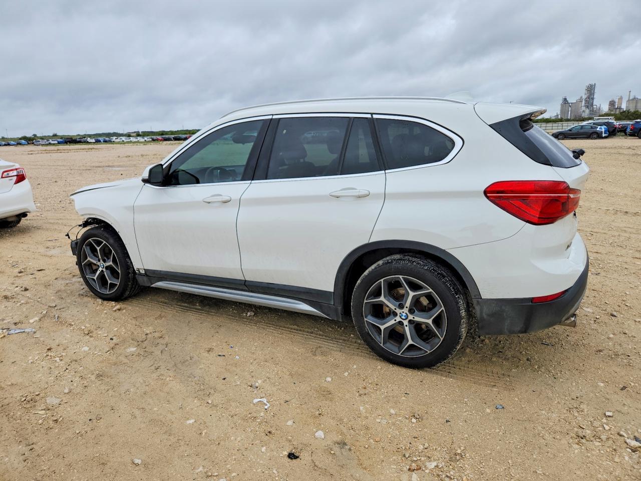2018 BMW X1 Sdrive28I - zdjęcie 2