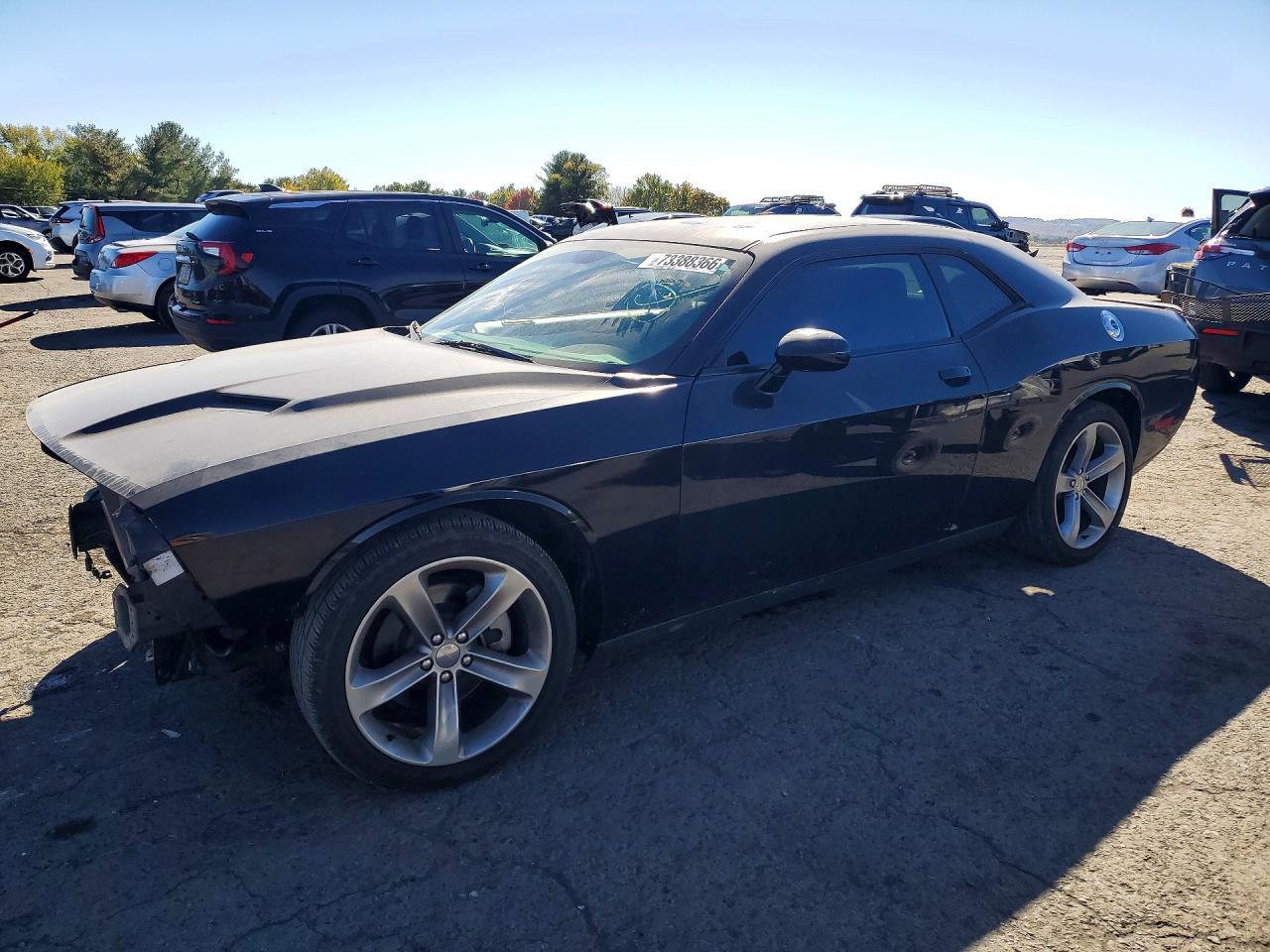 2016 Dodge Challenger R/T - zdjęcie główne