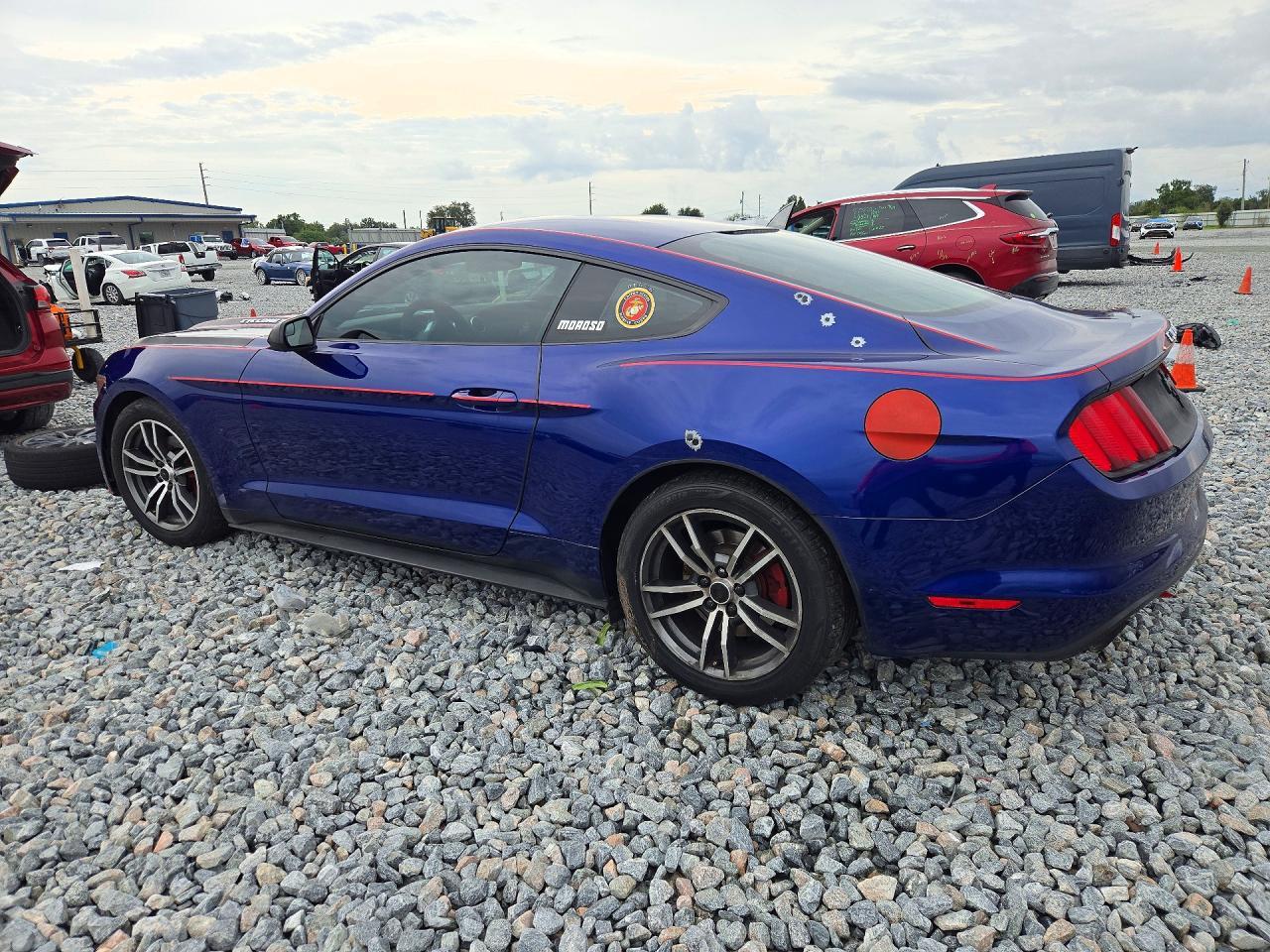 2016 Ford Mustang - zdjęcie 2