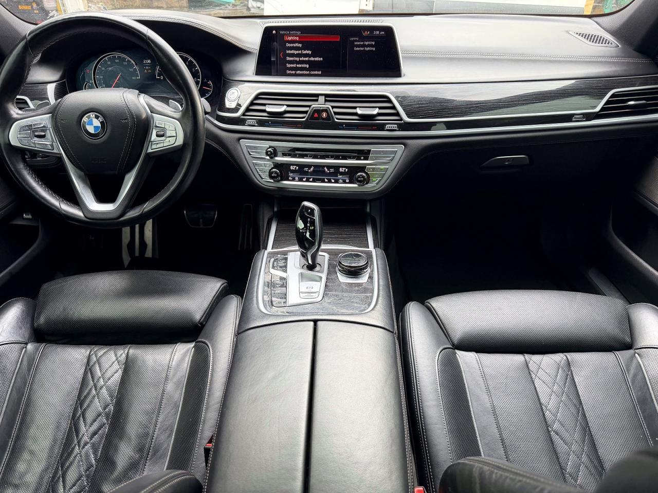 2019 BMW Seria 7 B7 - zdjęcie 7
