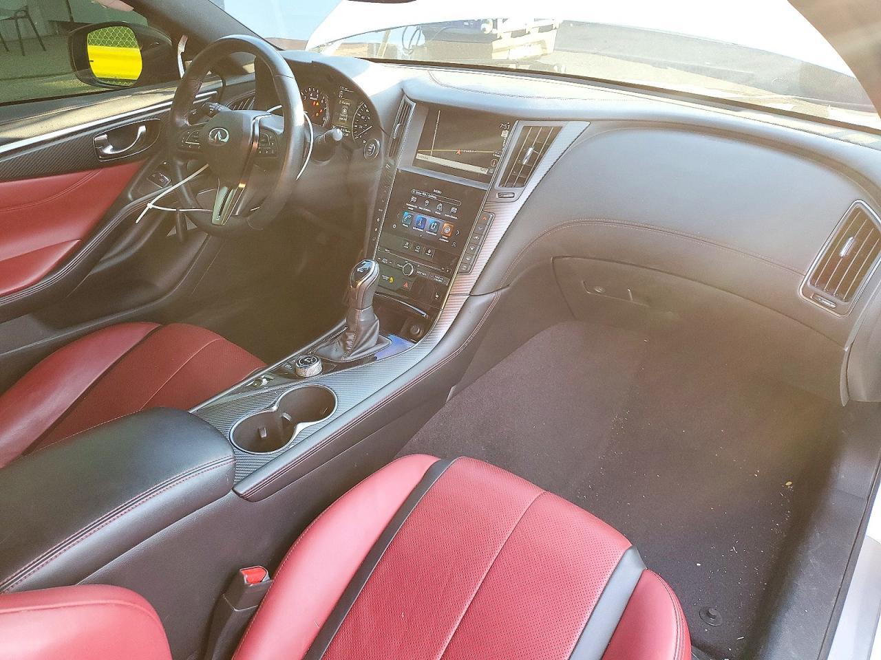 2021 Infiniti Q60 Red Sport 400 - zdjęcie 8
