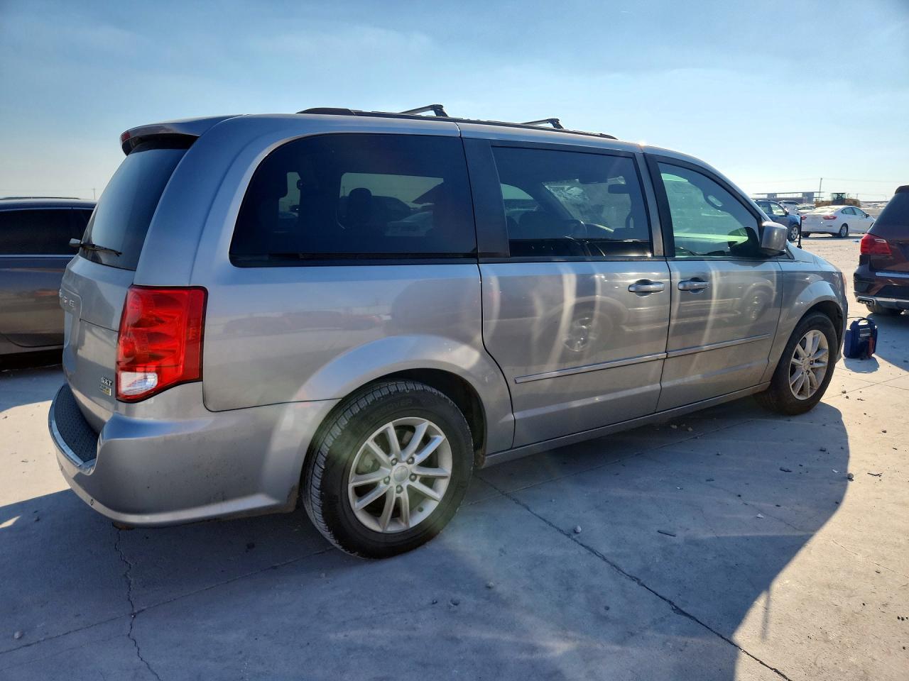 2016 Dodge Grand Caravan Sxt - zdjęcie 3