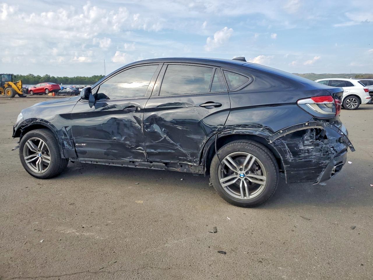 2019 BMW X6 xDrive35I - zdjęcie 2