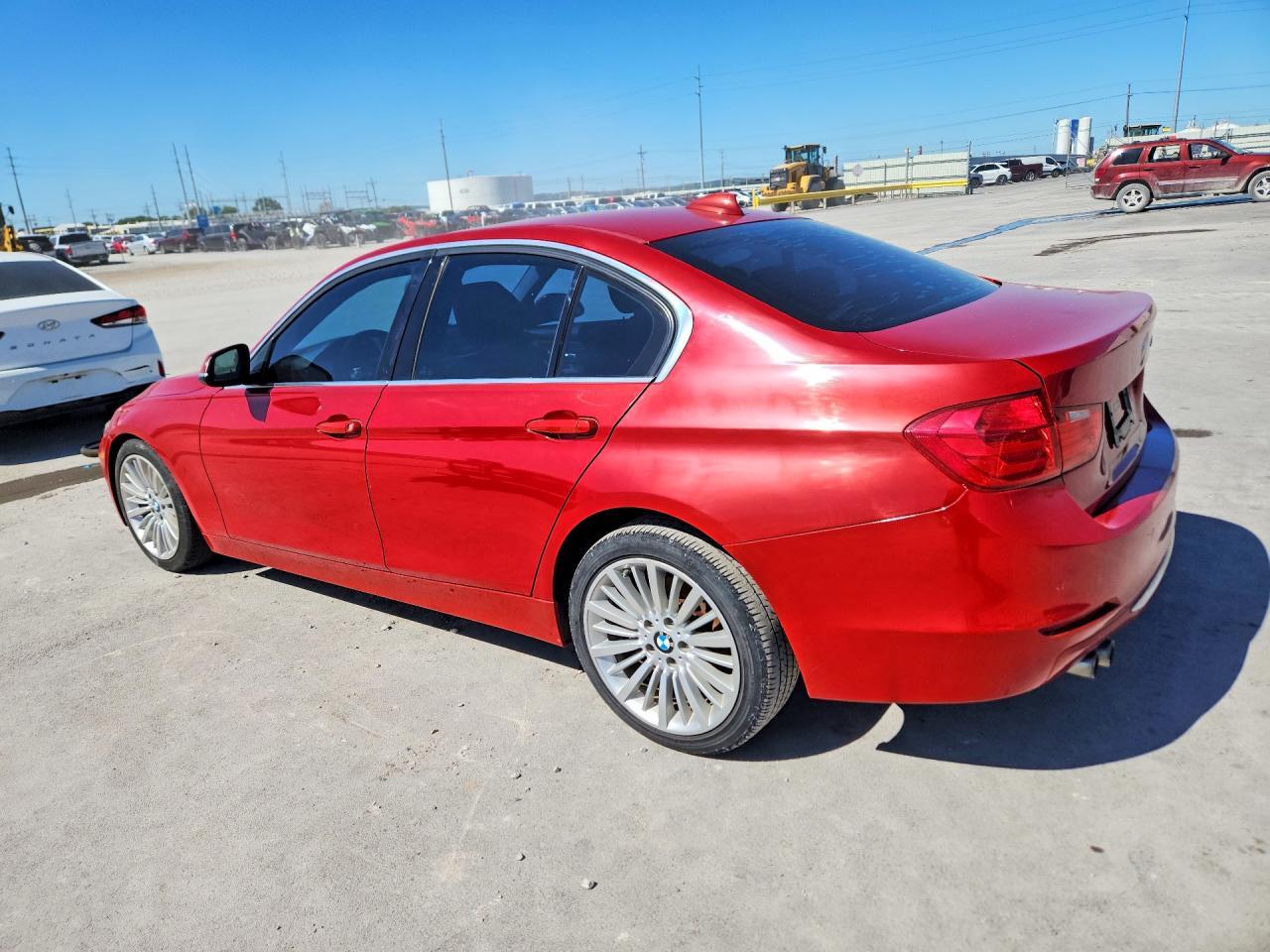 2014 BMW 328 I - zdjęcie 2