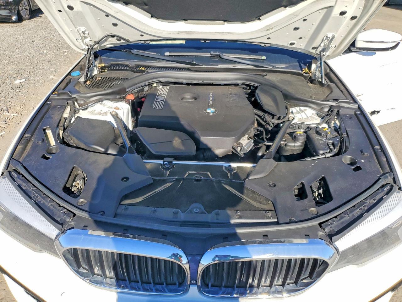 2017 BMW Seria 5 530i - zdjęcie 11