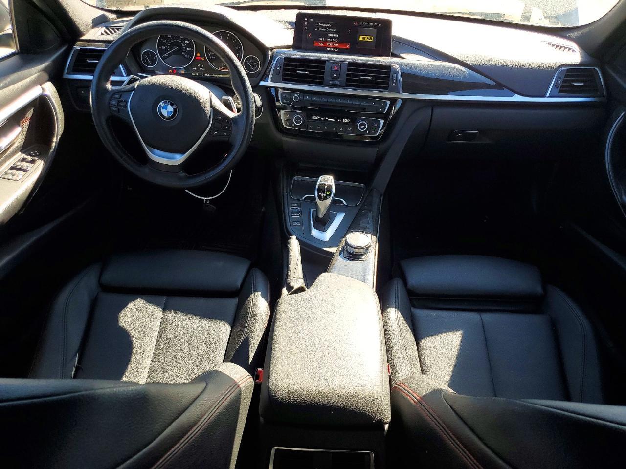 2018 BMW Seria 3 330i - zdjęcie 8