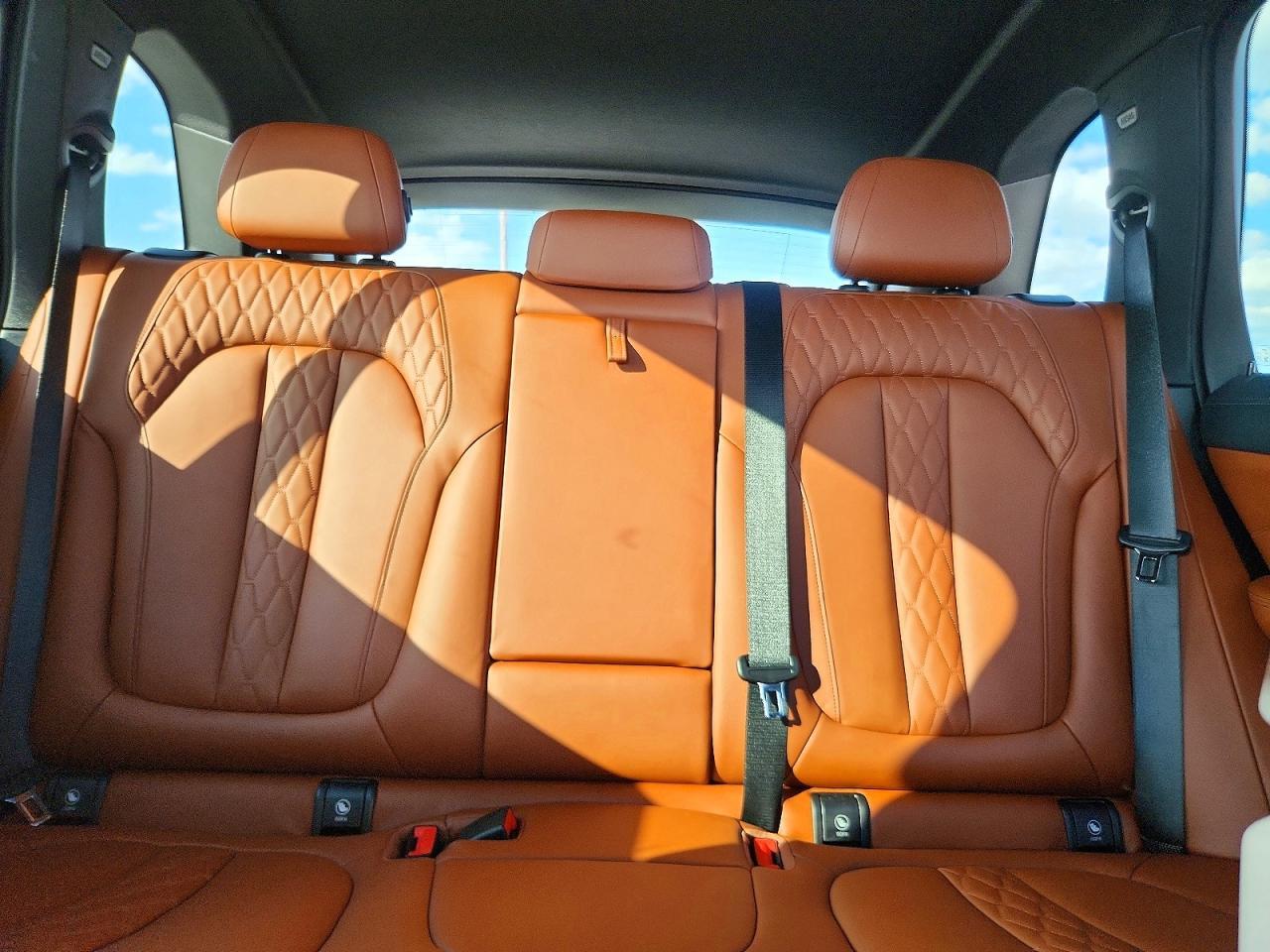 2022 BMW X5 xDrive45E - zdjęcie 10