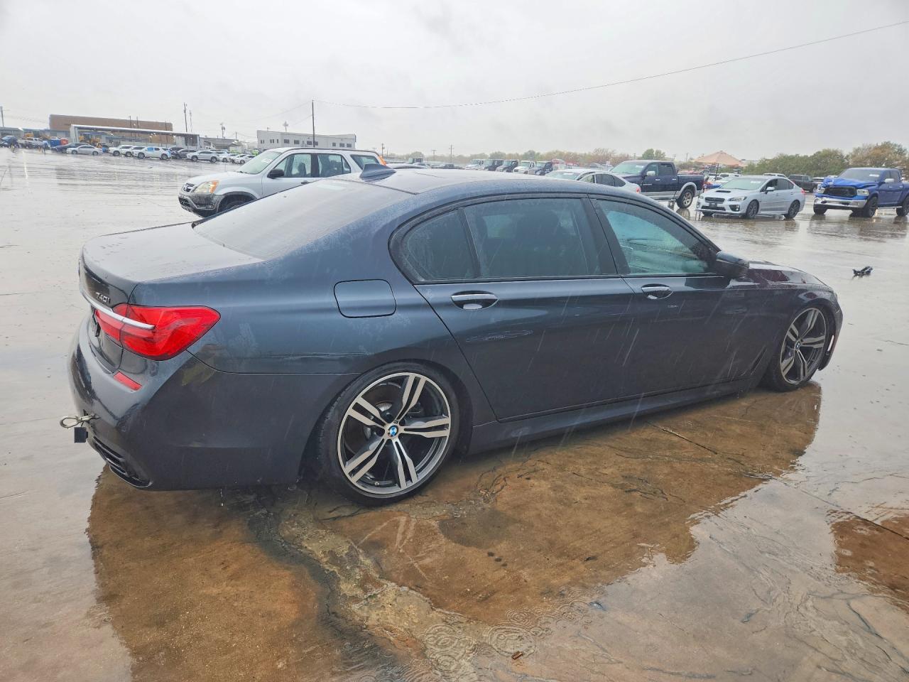 2019 BMW 740 I - zdjęcie 3