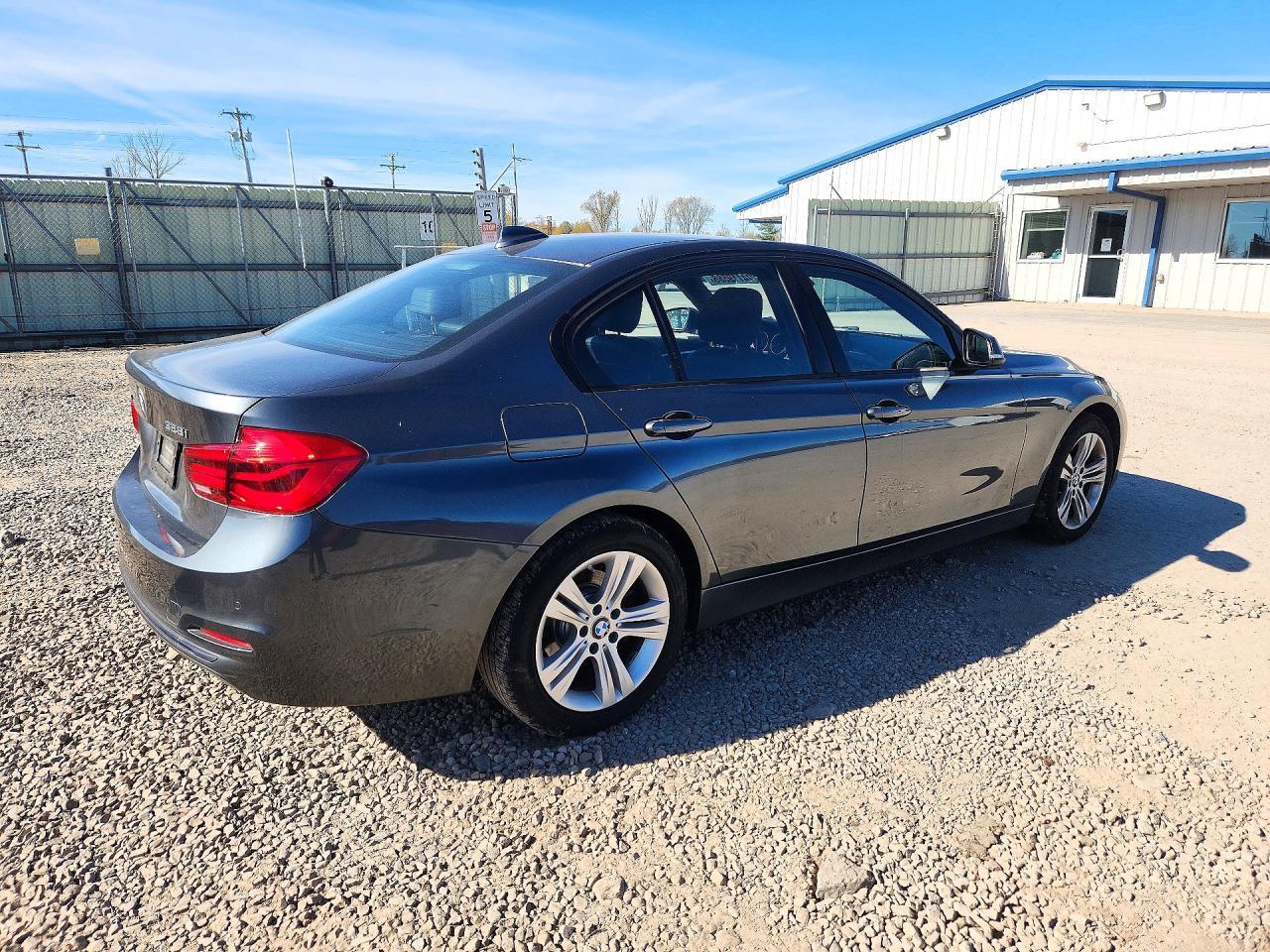 BMW Seria 3 - zdjęcie 3