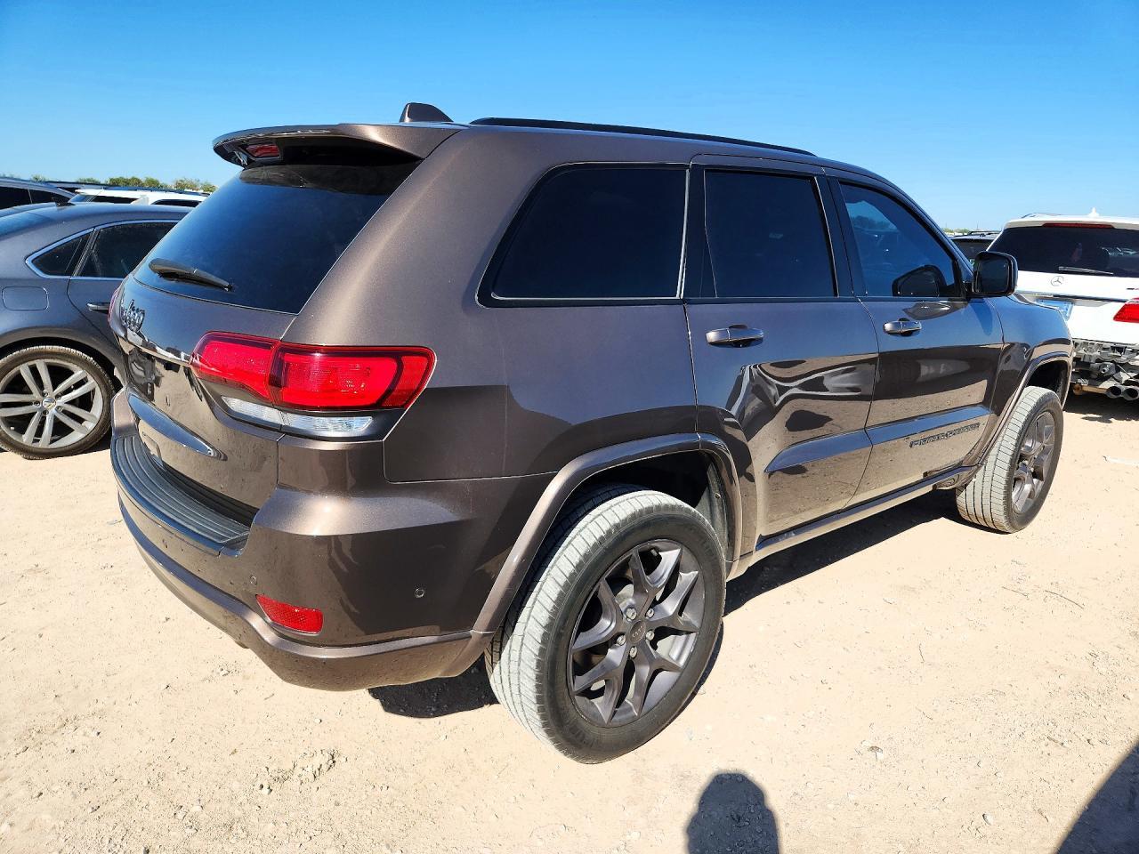 2021 Jeep Grand Cherokee Limited - zdjęcie 3