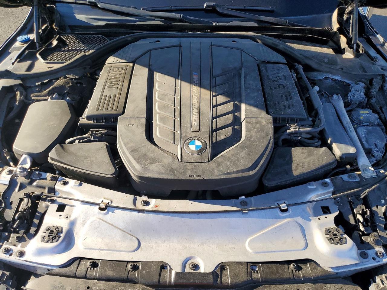 2019 BMW Seria 7 M760i - zdjęcie 11