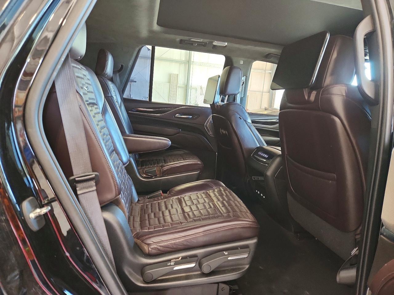 2021 Cadillac Escalade Premium Luxury Platinum - zdjęcie 11