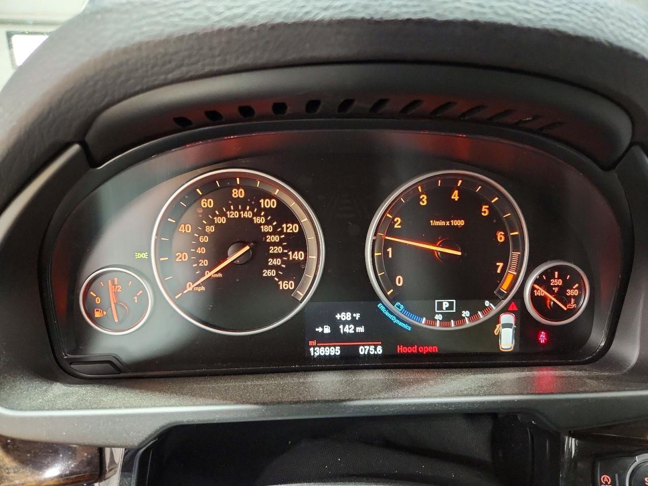 2015 BMW X5 xDrive50I - zdjęcie 9