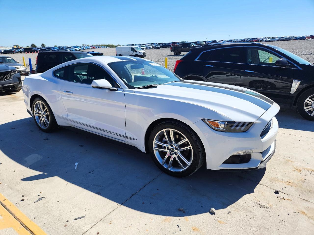 2017 Ford Mustang - zdjęcie 4
