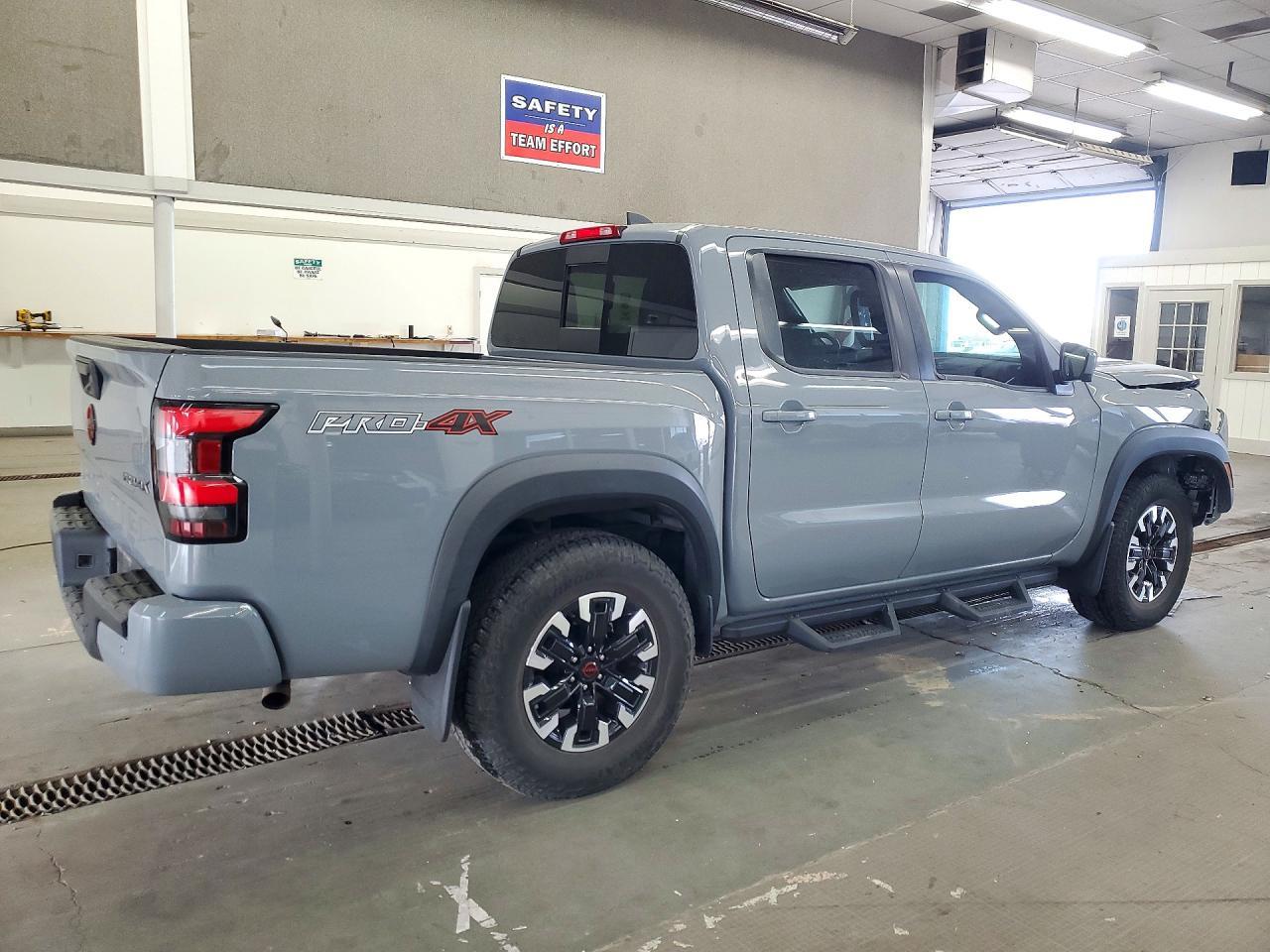 2023 Nissan Frontier Pro-4X - zdjęcie 3