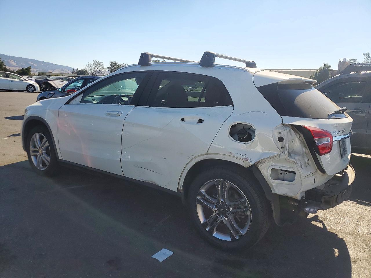 2015 Mercedes-Benz Gla 250 - zdjęcie 2