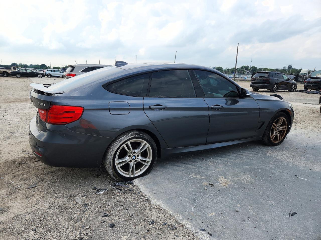 2015 BMW Seria 3 328i - zdjęcie 3