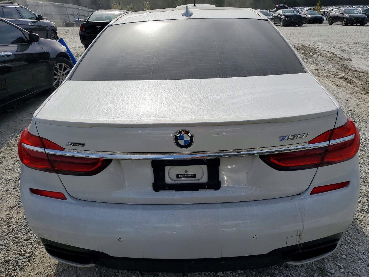 2019 BMW Seria 7 B7 - zdjęcie 6