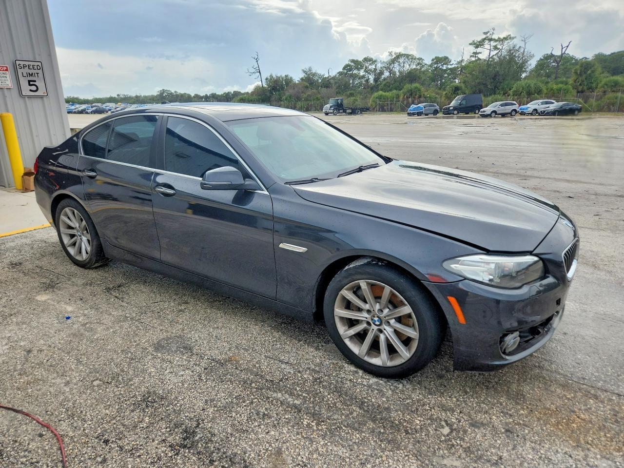 2015 BMW 535 I - zdjęcie 4