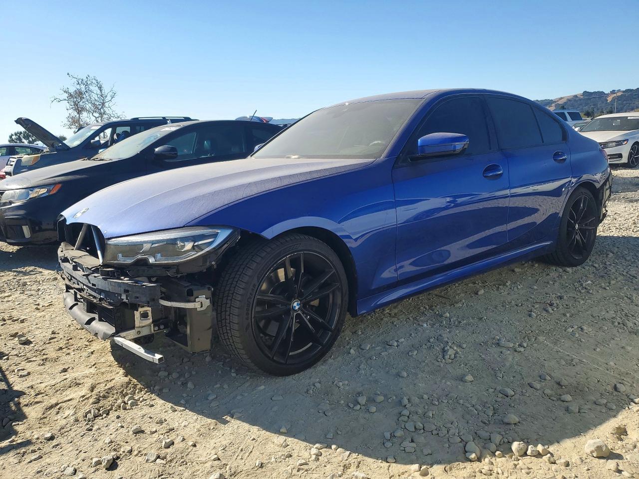 2022 BMW 330I - zdjęcie główne