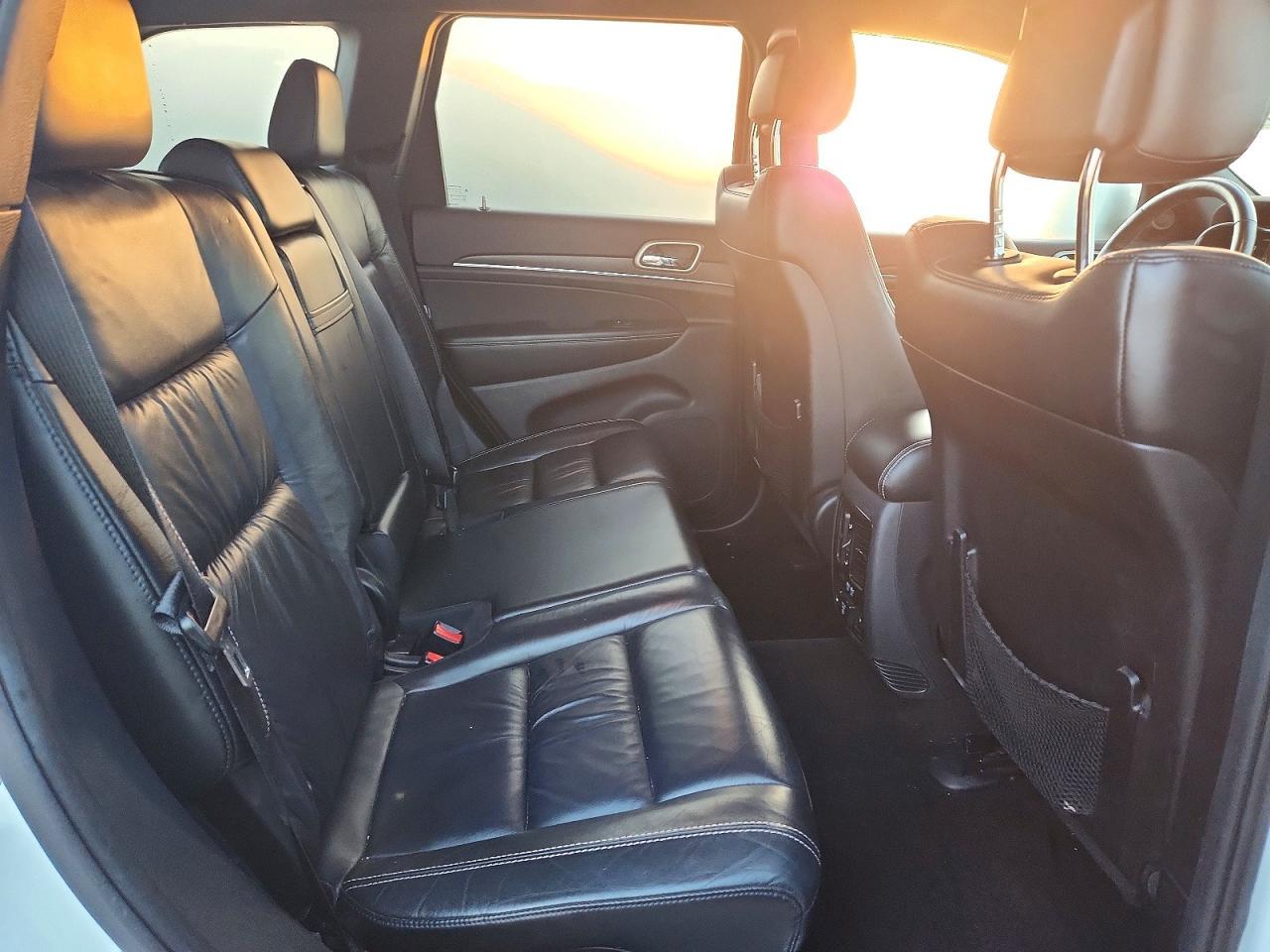 2015 Jeep Grand Cherokee Limited - zdjęcie 11