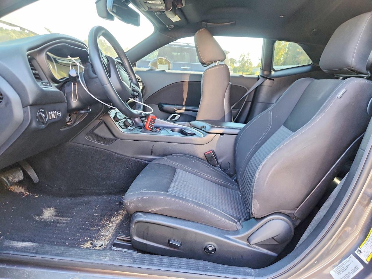 2015 Dodge Challenger Sxt - zdjęcie 7