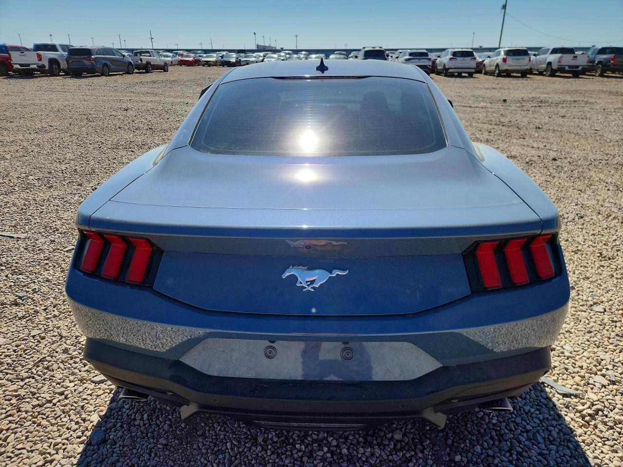 2026 Ford Mustang - zdjęcie 6
