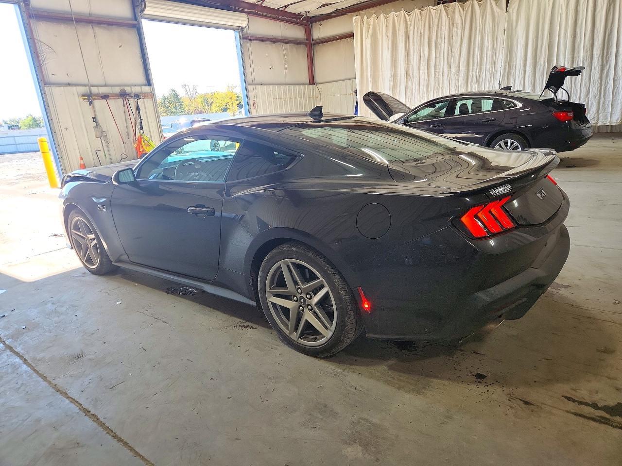 2024 Ford Mustang Gt - zdjęcie 2