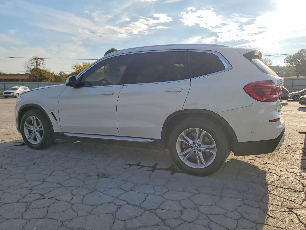 2021 BMW X3 Sdrive30I - zdjęcie 2