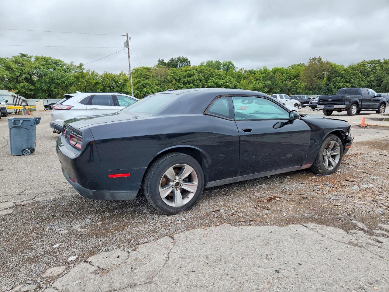 2016 Dodge Challenger Sxt - zdjęcie 3