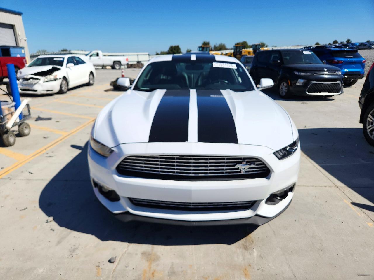 2017 Ford Mustang - zdjęcie 5