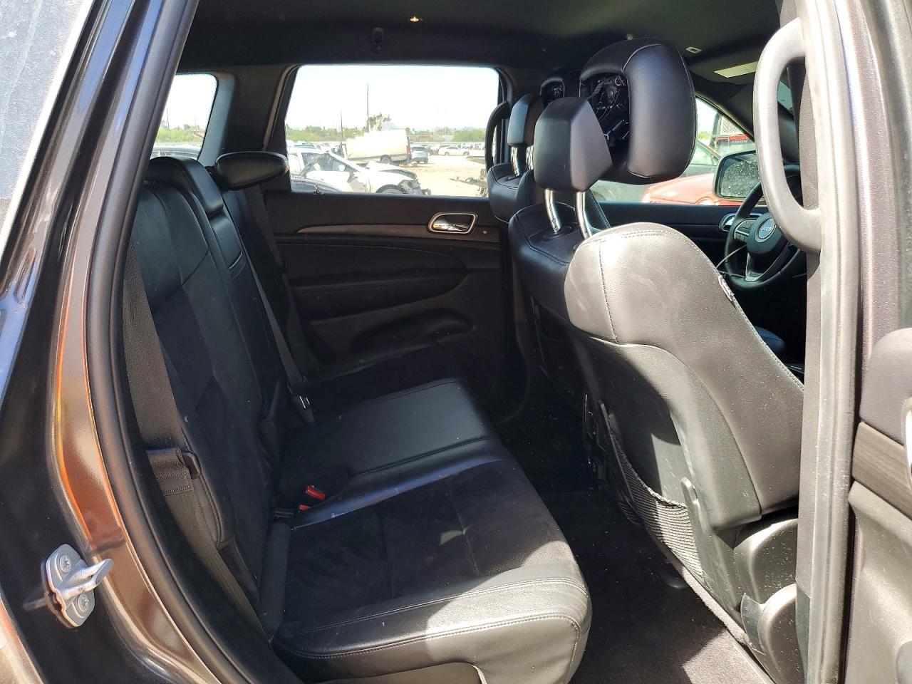2017 Jeep Grand Cherokee Laredo - zdjęcie 10
