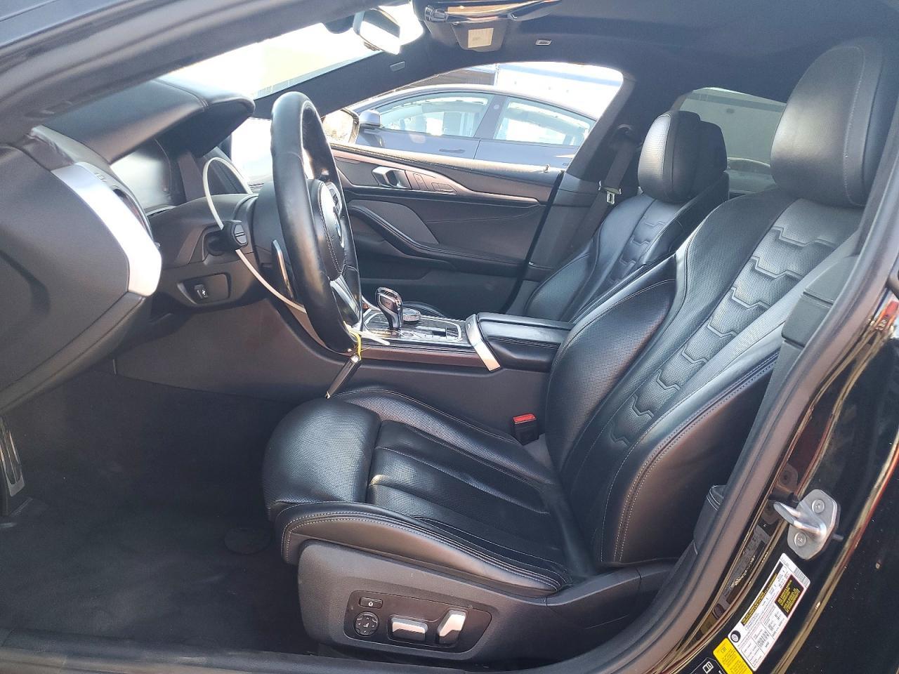 2021 BMW Seria 8 M850i - zdjęcie 7