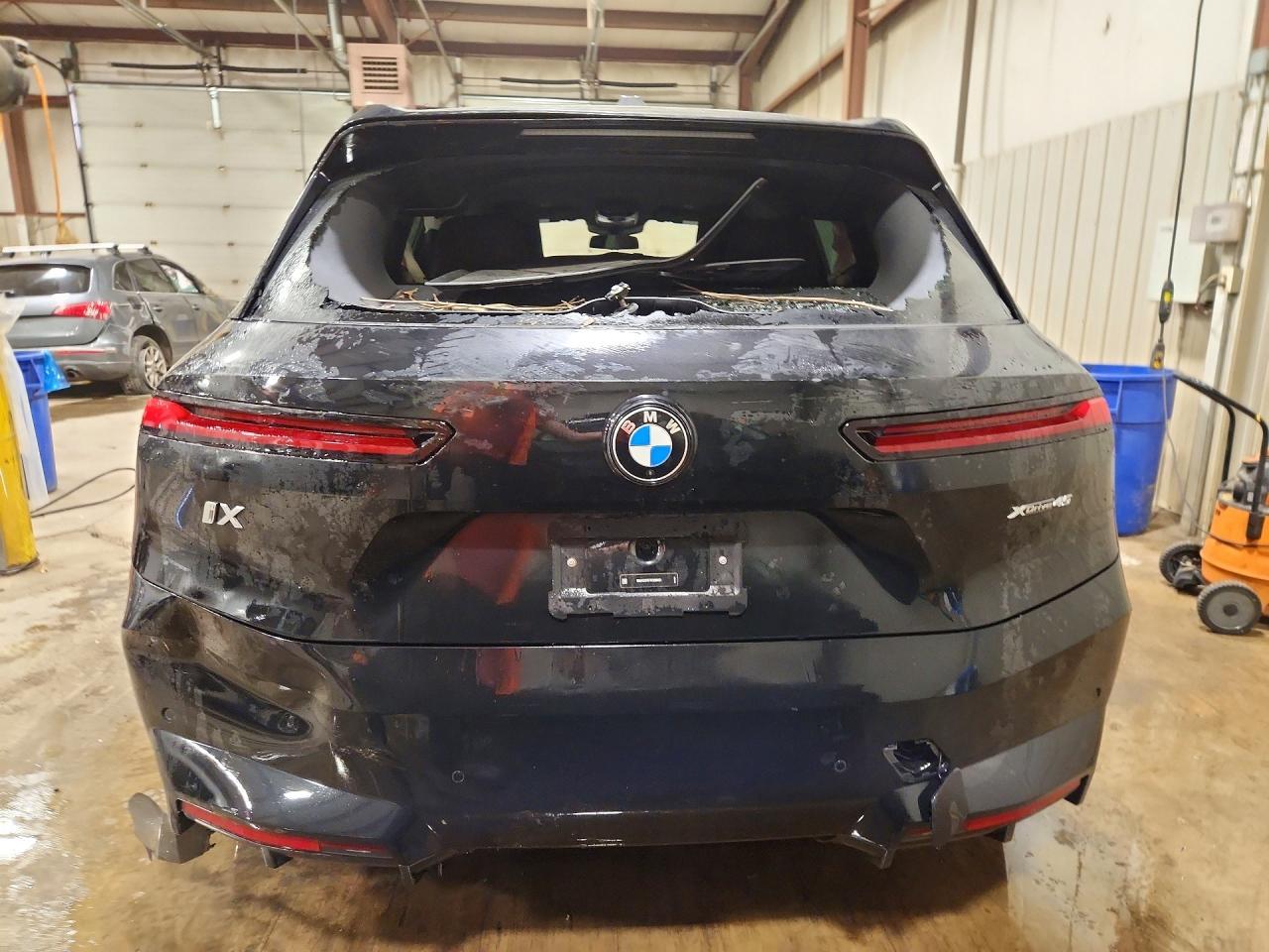 2026 BMW Ix xDrive45 - zdjęcie 6