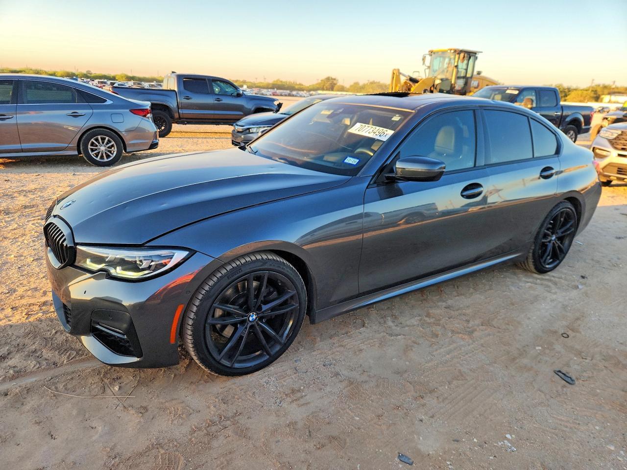 2019 BMW 330I - zdjęcie główne