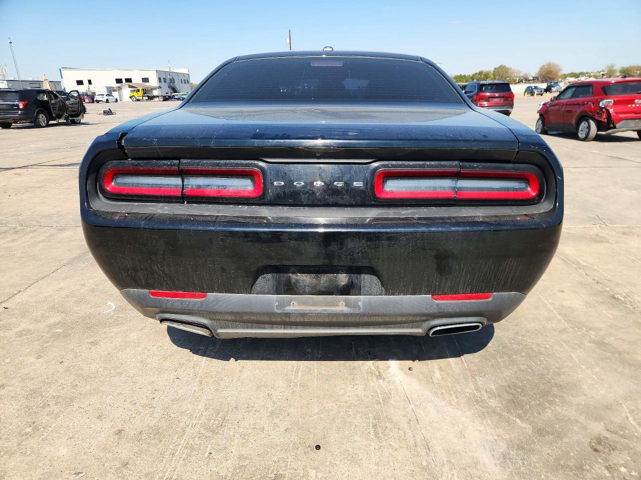 2015 Dodge Challenger Sxt - zdjęcie 6